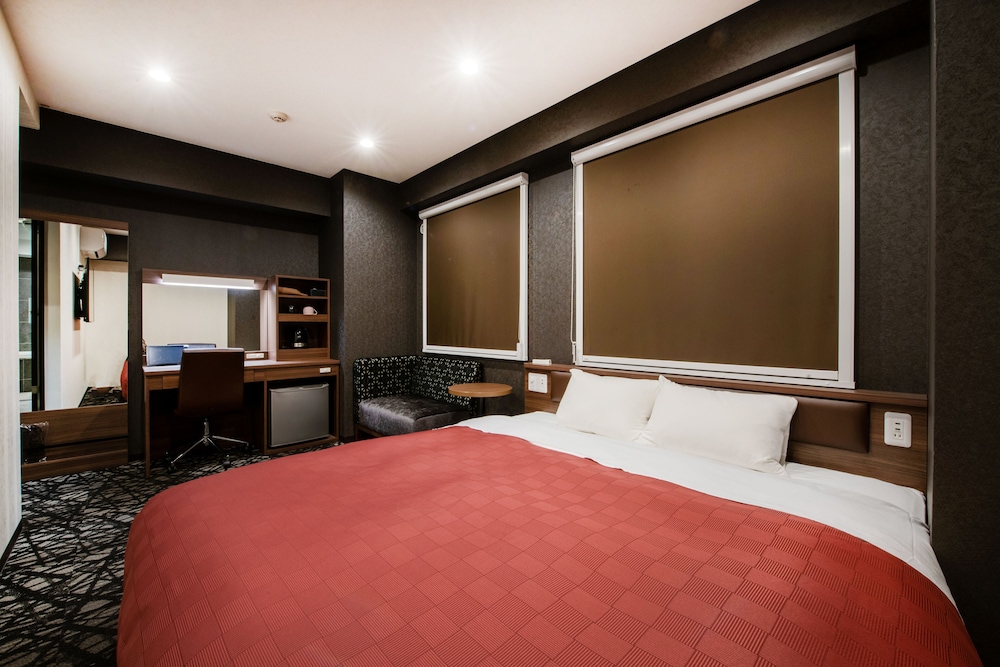 デラックスキング | ホテルフロント・イン福岡空港