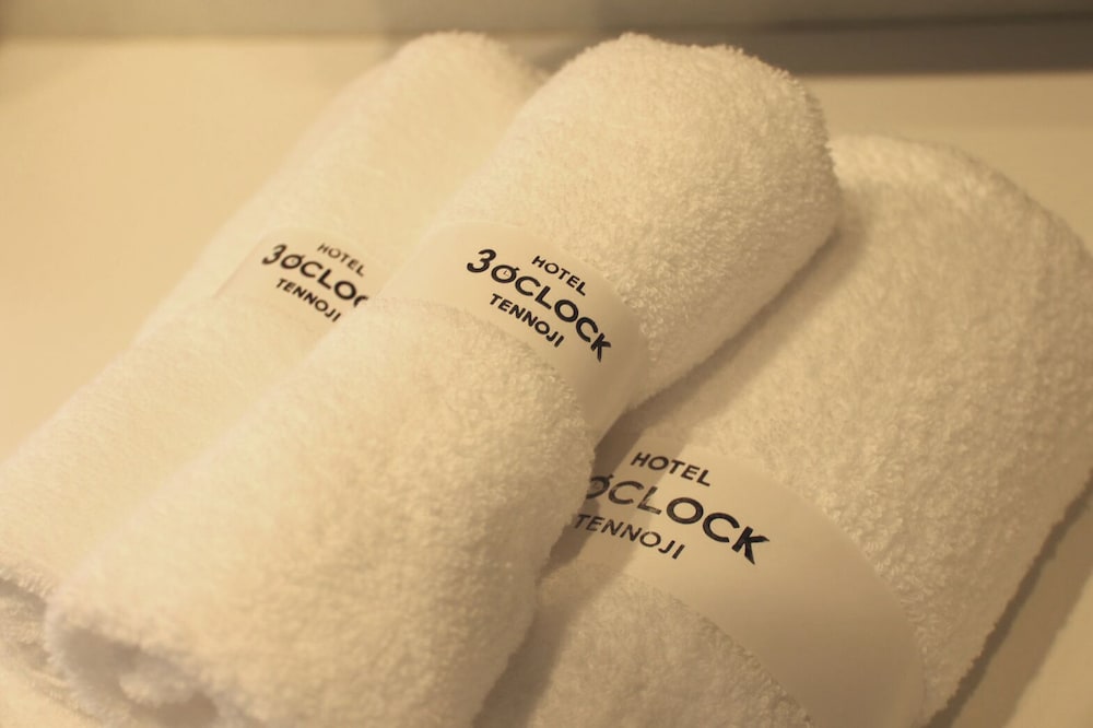 ツインルーム 客室の設備とサービス2 | HOTEL 3O'CLOCK TENNOJI