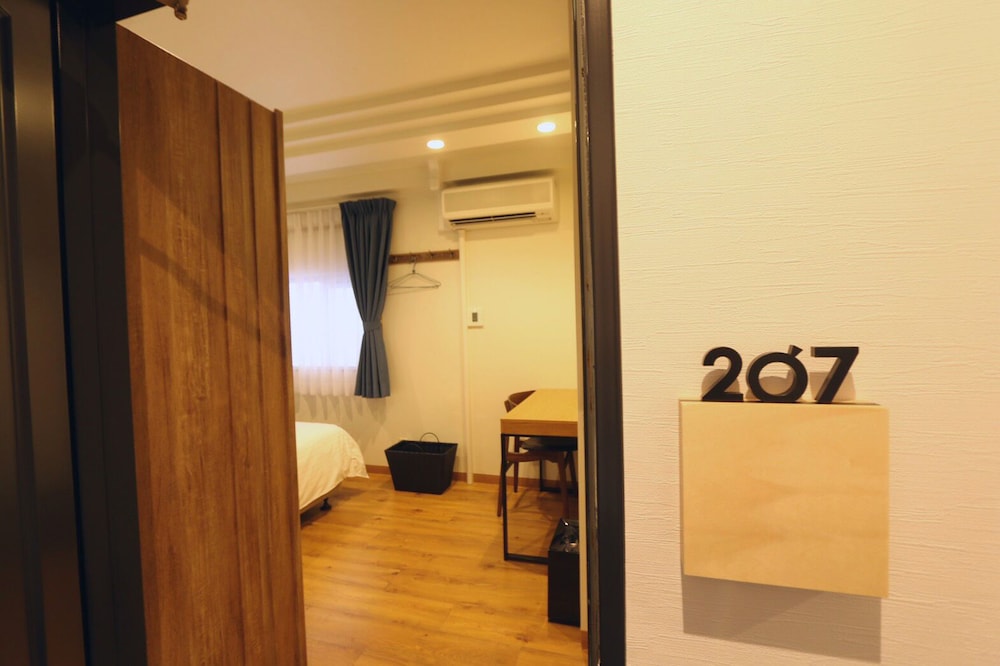 ツインルーム 客室5 | HOTEL 3O'CLOCK TENNOJI