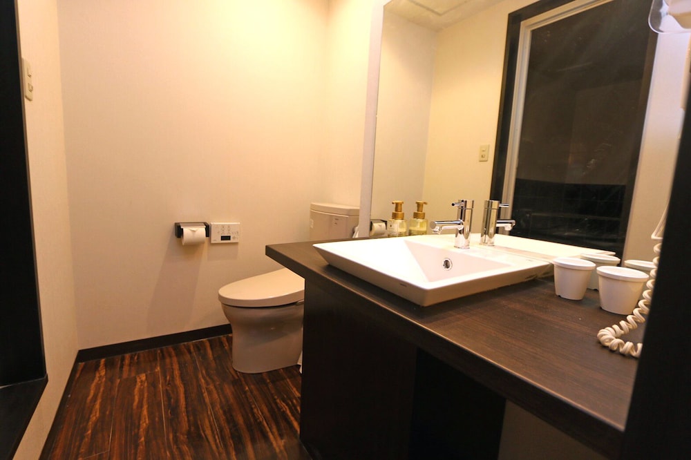 モダン和風ツイン 客室7 | HOTEL 3O'CLOCK TENNOJI