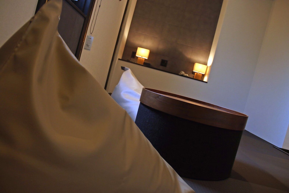 モダン和風ツイン 客室9 | HOTEL 3O'CLOCK TENNOJI