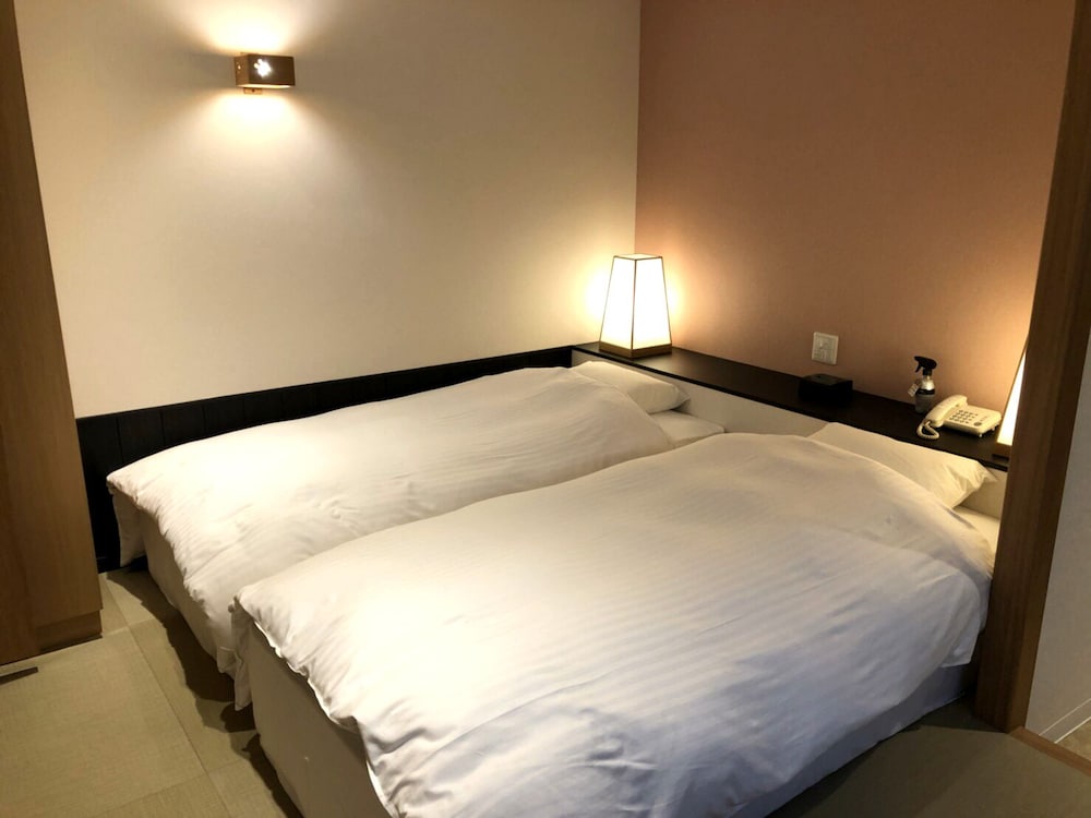 モダン和風ツイン 客室2 | HOTEL 3O'CLOCK TENNOJI