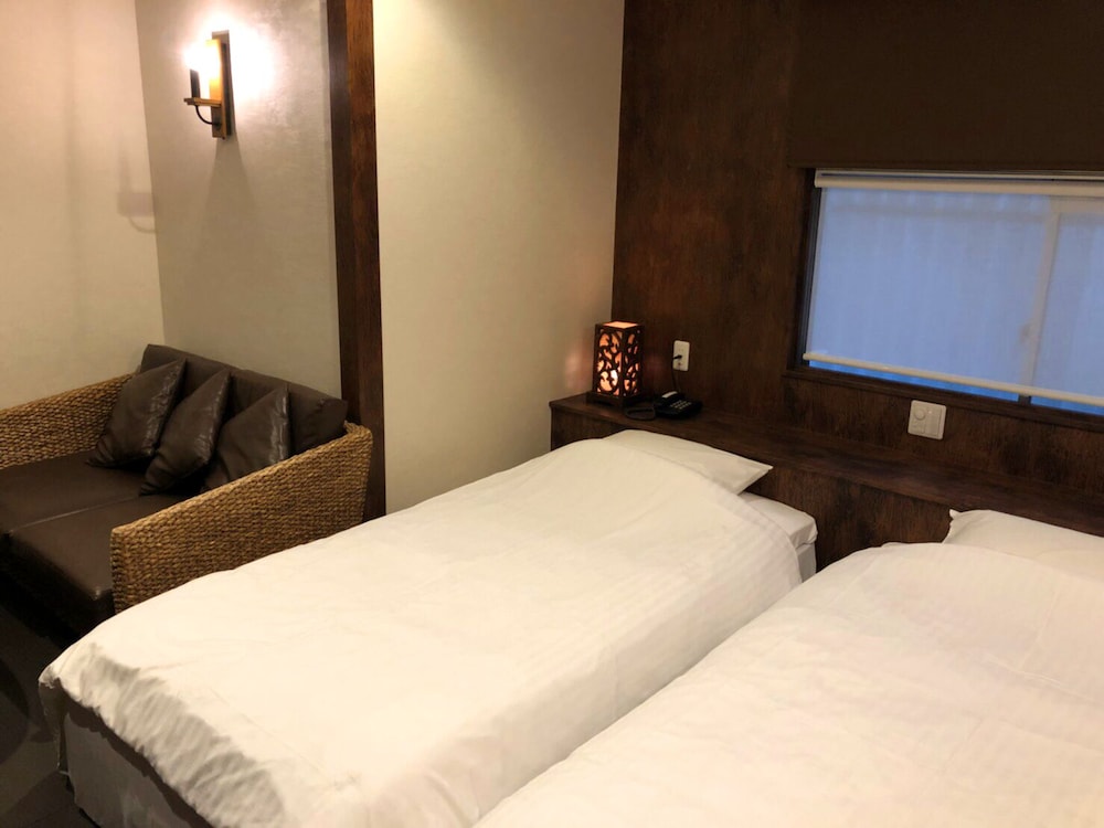 モダン和風ツイン 客室1 | HOTEL 3O'CLOCK TENNOJI