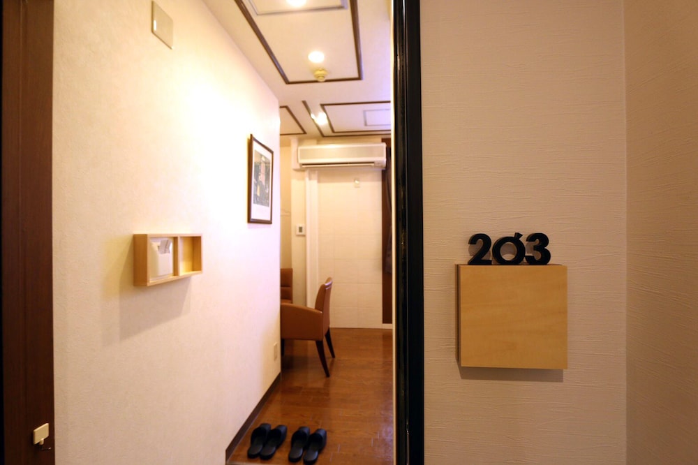 ダブルルーム 客室9 | HOTEL 3O'CLOCK TENNOJI