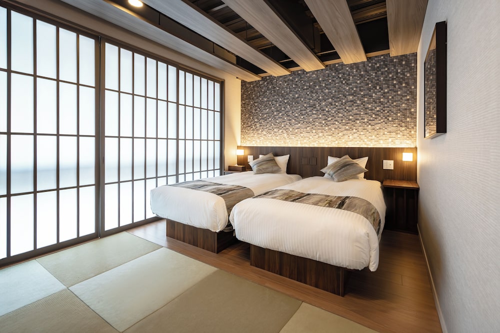 スーペリア ツインルーム 客室4 | 谷町君 ホテルひとめぼれ