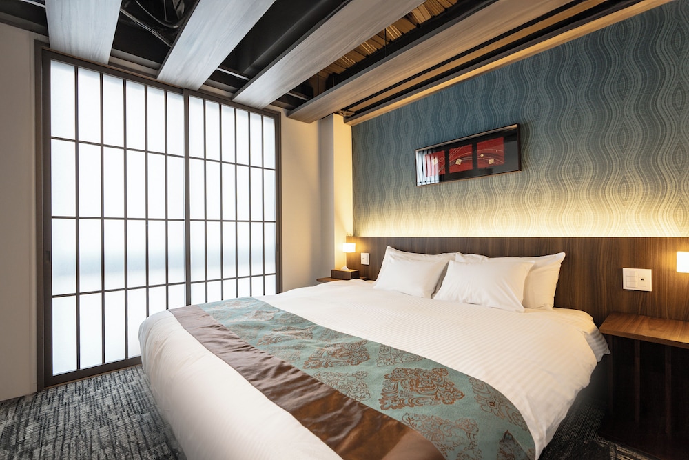 スタンダードクイーンルーム 客室2 | 谷町君 ホテルひとめぼれ