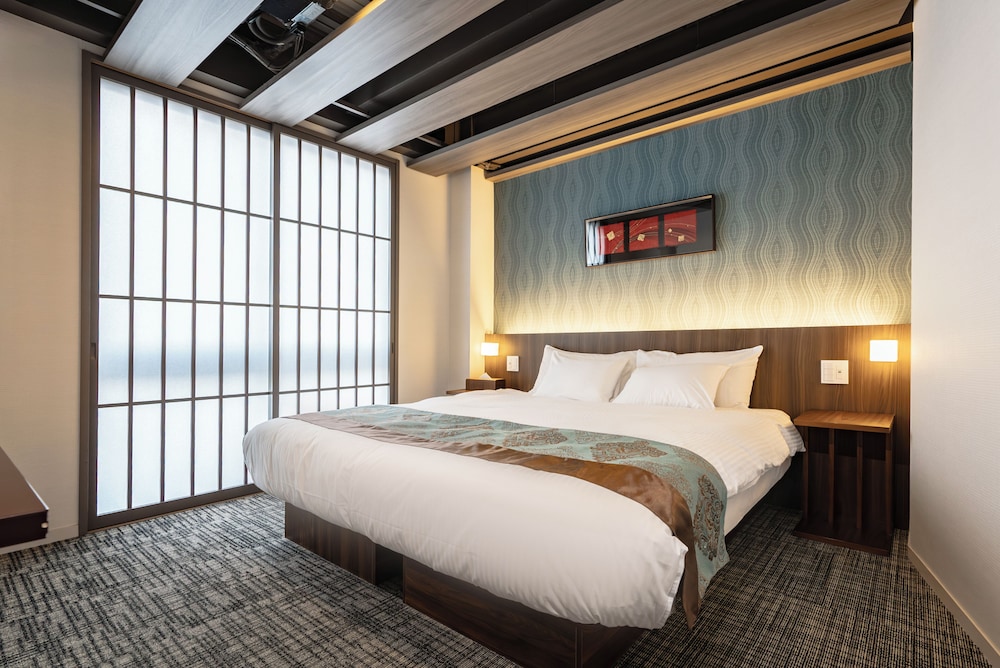 スタンダードクイーンルーム 客室3 | 谷町君 ホテルひとめぼれ