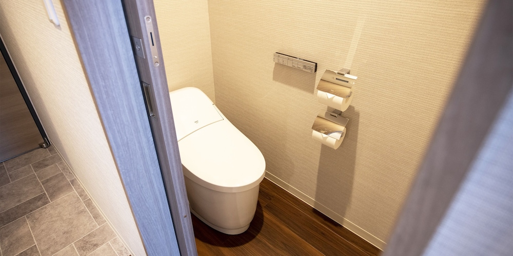 コーナー トリプルルーム バスルーム1 | 川越東武ホテル