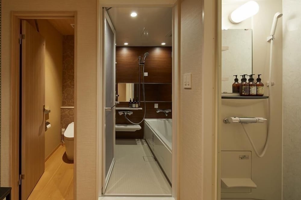 デラックス スイート スパバス付 バスルーム0 | Stay SAKURA Tokyo 浅草 横綱 Hotel