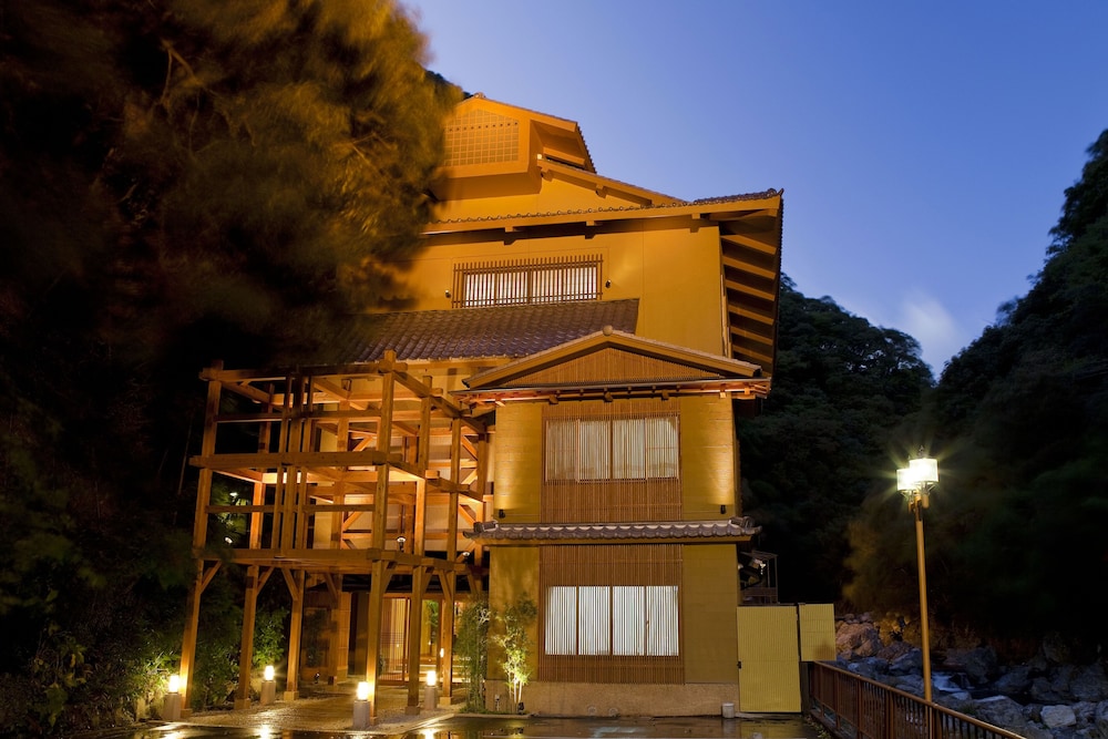 メインイメージ | 花の里温泉 山水館
