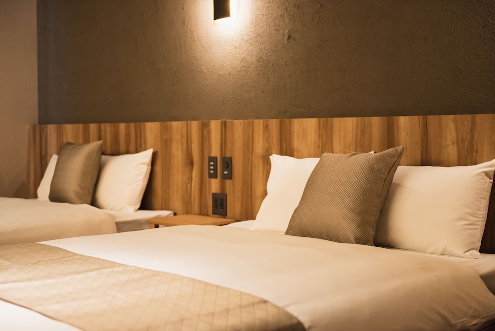 スーペリアB 禁煙 客室3 | グランドベース別府駅東