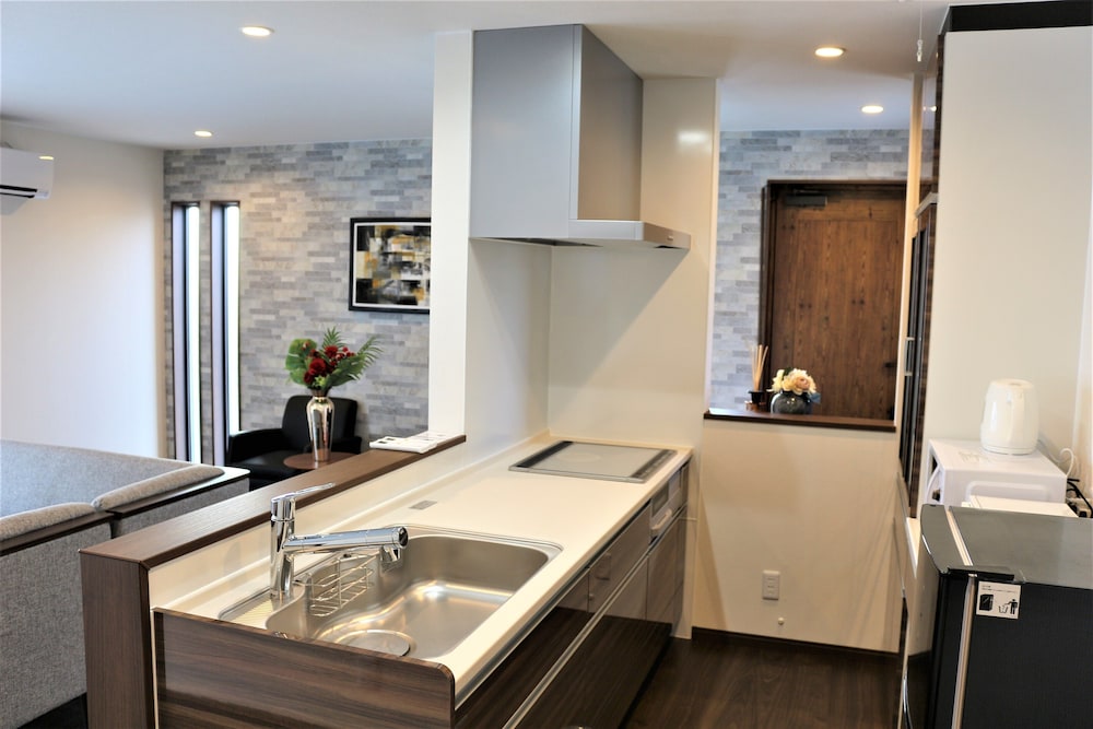 2ベッドルーム 専用キッチン0 | E-horizon Resort Condominium Nago D