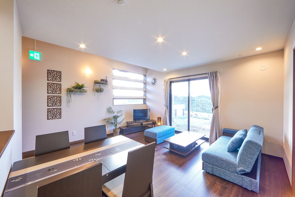 メインイメージ | E-horizon Resort コンドミニアム名護 B