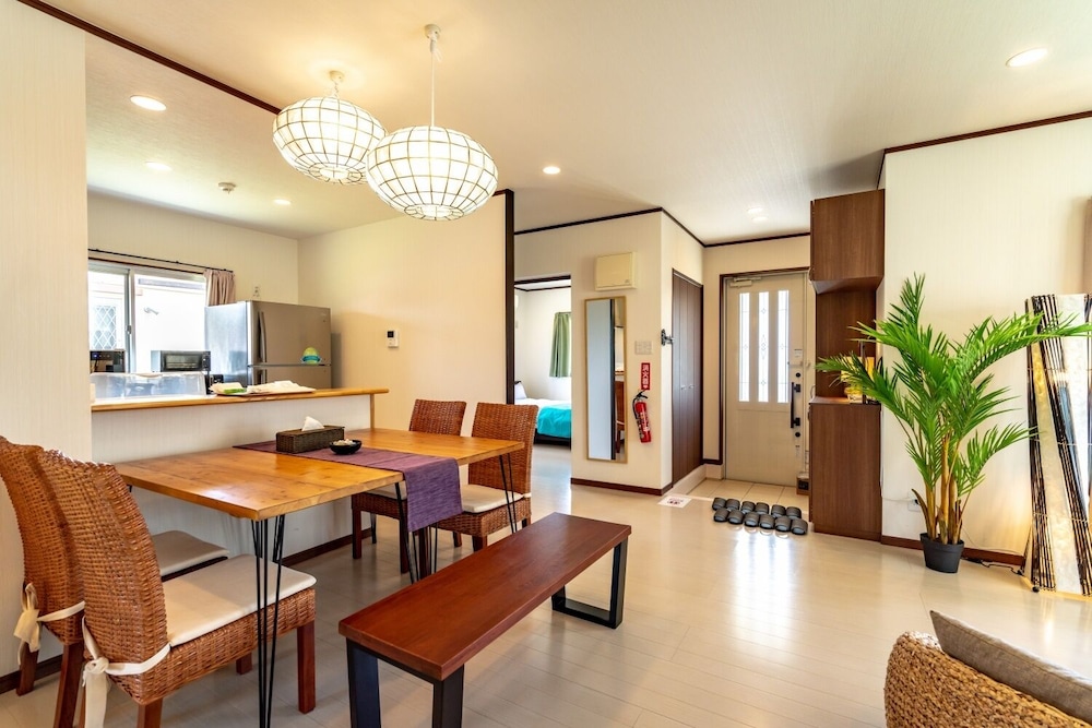 3ベッドルーム ヴィラ リビング エリア4 | リブ プラス ヴィラ ナゴ