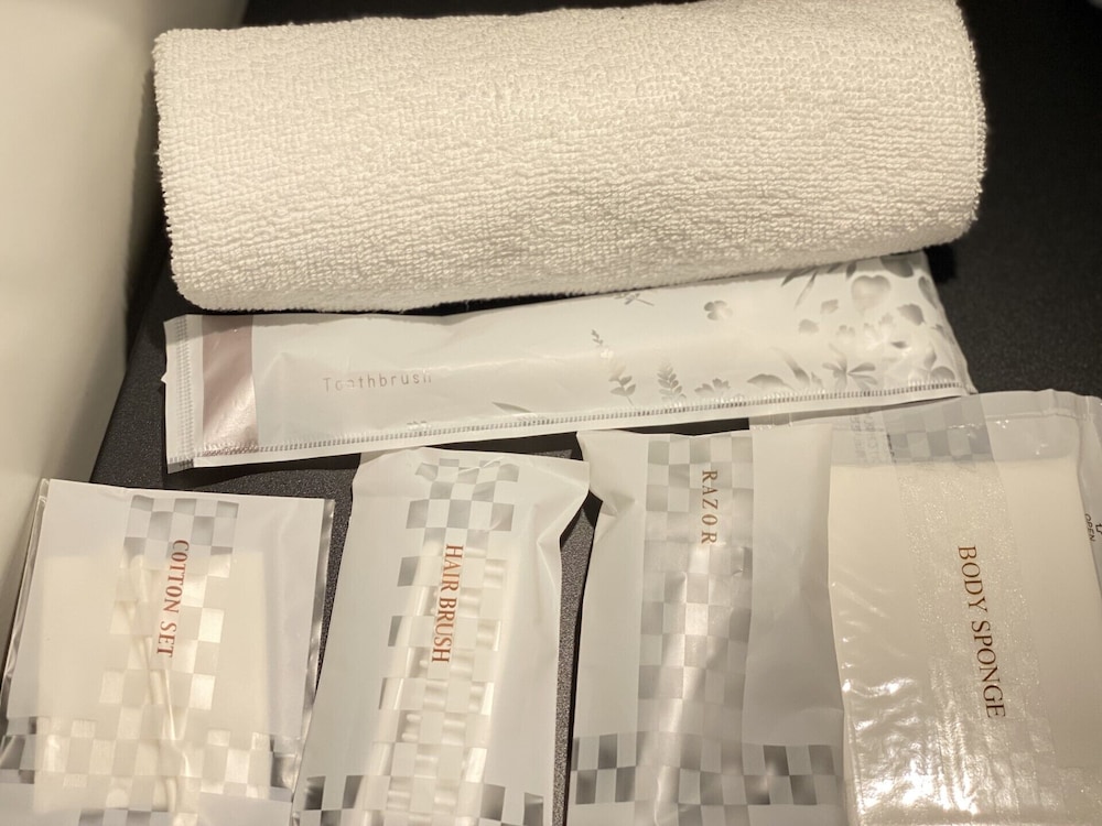 デラックススタジオワイド (SALOON) 禁煙 バスルーム7 | HOTEL ffosaka.com