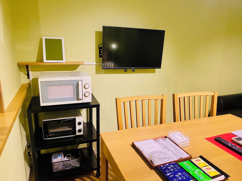 スーペリアスタジオ 禁煙 客室内のダイニングエリア5 | HOTEL ffosaka.com