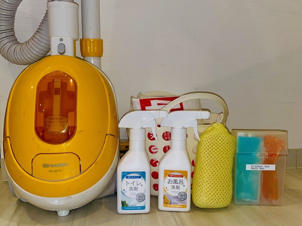 デラックススタジオワイド (SALOON) 禁煙 リビング エリア0 | HOTEL ffosaka.com