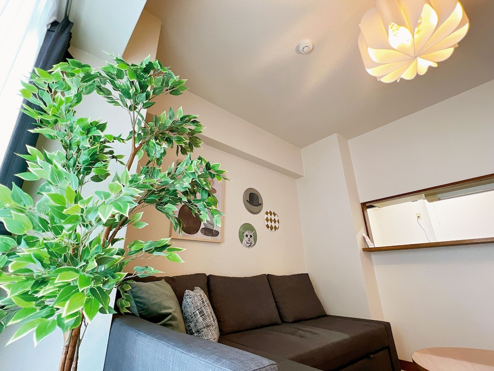 3ベッドルームアパートメント バルコニー付き 404号室 客室5 | おうちホテル段原