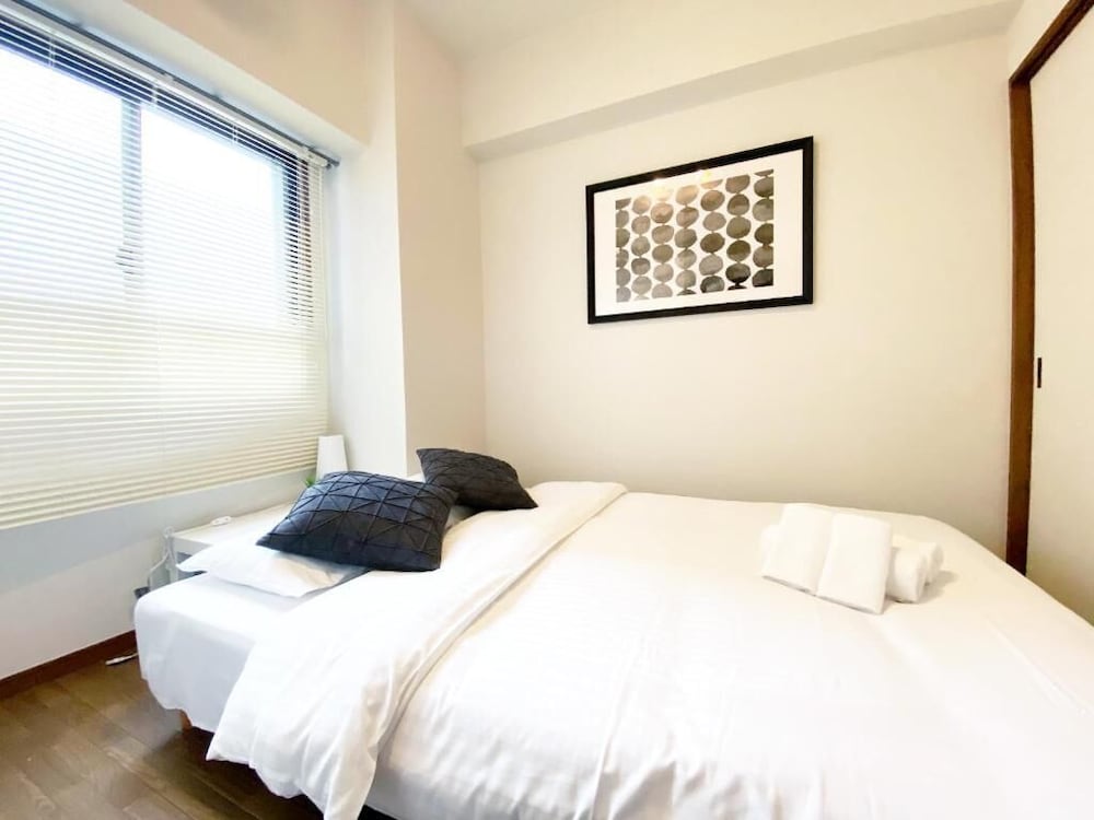 3ベッドルームアパートメント バルコニー付き 503号室 客室0 | おうちホテル段原