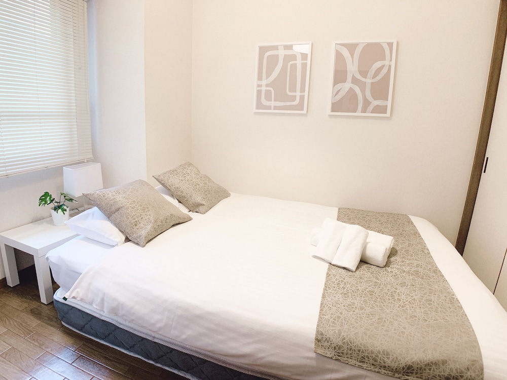 3ベッドルームアパートメント バルコニー付き 303号室 客室4 | おうちホテル段原