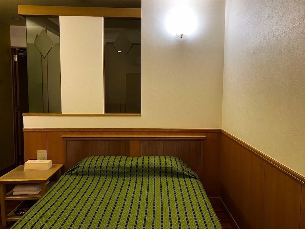 和洋室 (C type) 客室4 | HOTEL 紅 - BIN -