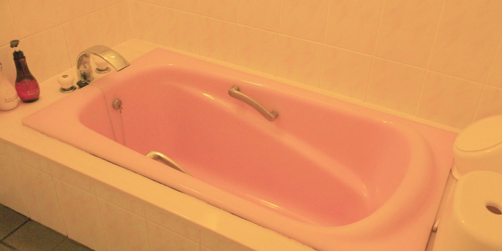 ダブルルーム (A type) バスルーム2 | HOTEL 紅 - BIN -