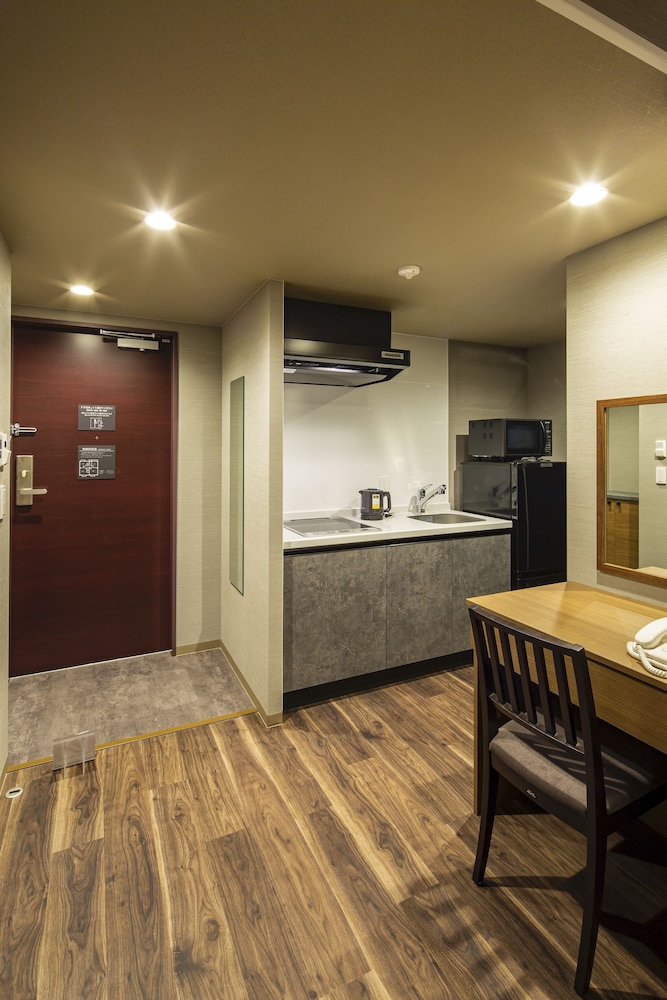 デラックス ツインルーム バルコニー 客室4 | ホテル伊万里相生橋別邸