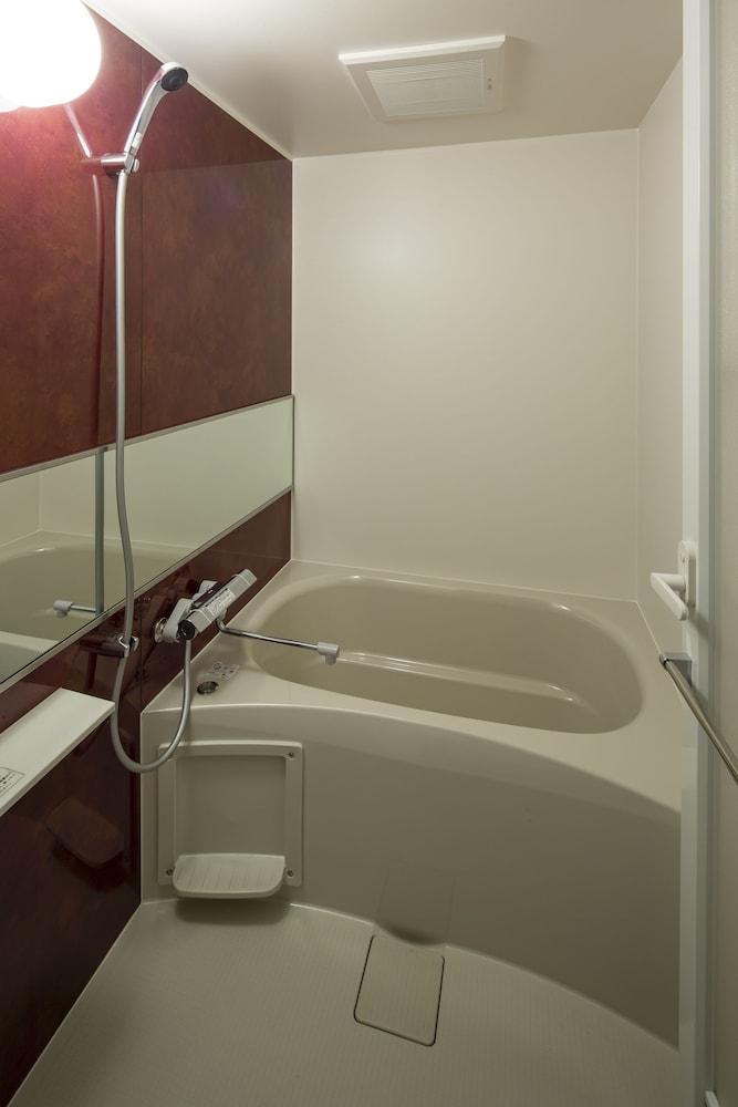 ダブルルーム バルコニー付 バスルームの設備0 | ホテル伊万里相生橋別邸