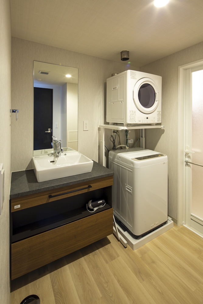 ダブルルーム バルコニー付 客室2 | ホテル伊万里相生橋別邸