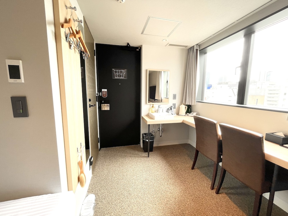 ワイド ツインルーム 禁煙 客室2 | BAY HOTEL 東京浜松町