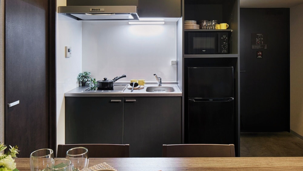 Superior 4 Beds 専用キッチン1 | Minn 上野入谷