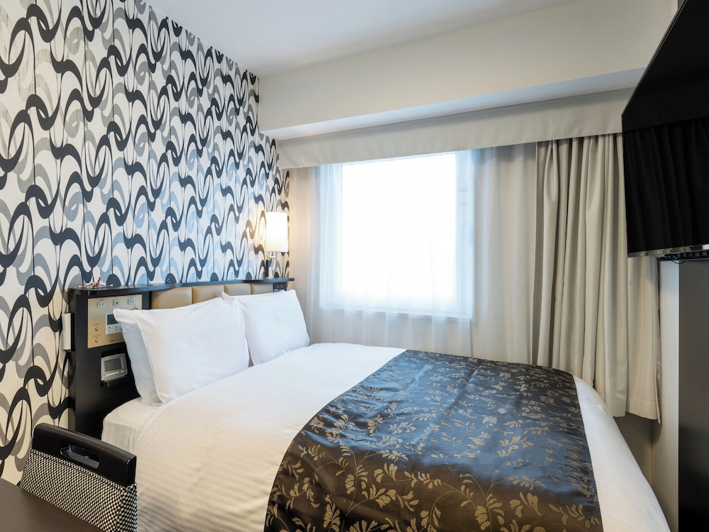 スタンダードルーム（2名利用）禁煙 | アパホテル〈新大阪駅前〉