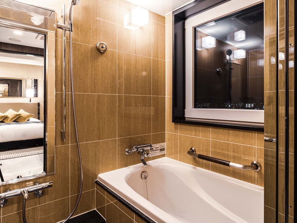 スイートルーム 2ベッド 禁煙 バスルーム0 | アパホテル〈新大阪駅前〉