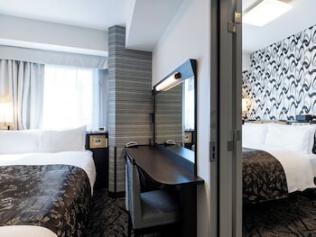 アパホテル〈なんば南恵美須町駅〉