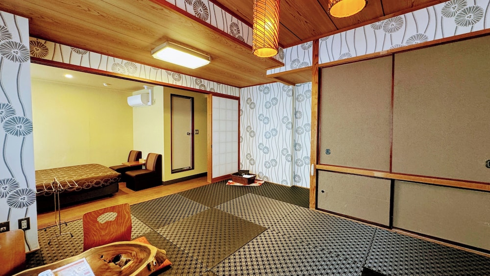 206·208 - 和洋室 禁煙 客室7 | 和モダン温泉館 湯布院あかりの宿