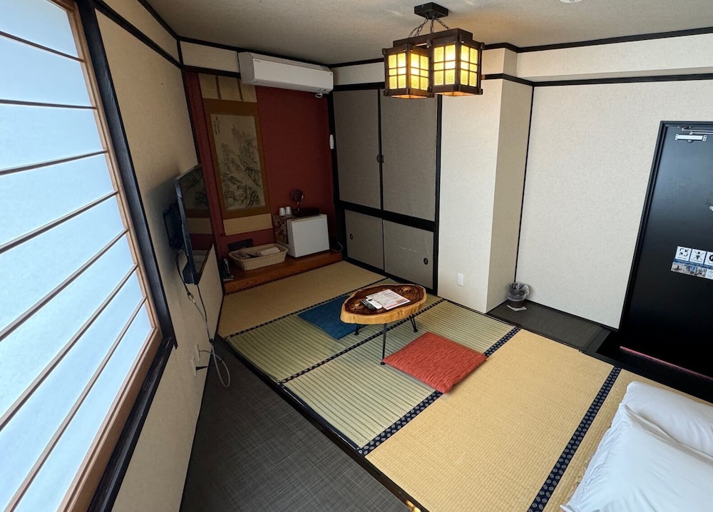 SP31 - 小さめ和室·トイレなし·浴室なし 禁煙 客室1 | 和モダン温泉館 湯布院あかりの宿