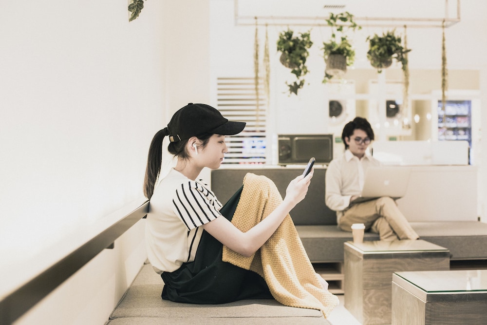 ラウンジ1 | カプセルホテル CityCabin すすきの店 ラウンジ1 | カプセルホテル CityCabin すすきの店