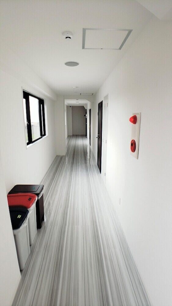 廊下1 | Ocean View Araha 301