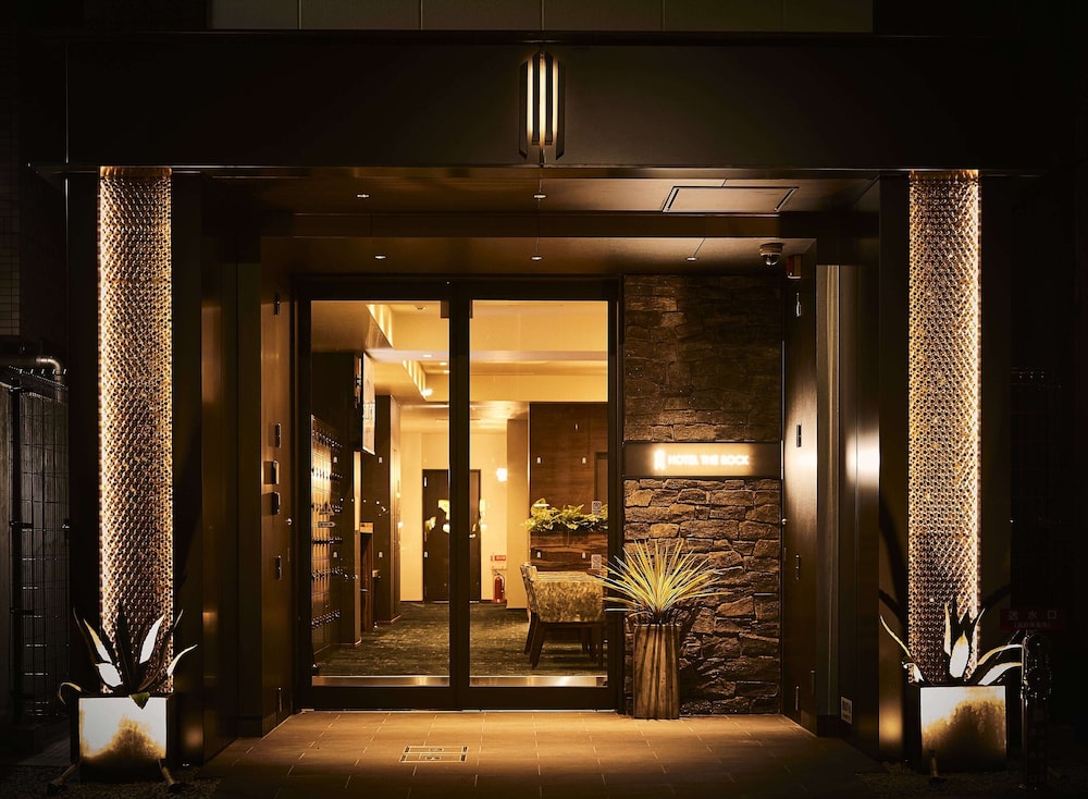 HOTEL THE ROCK
