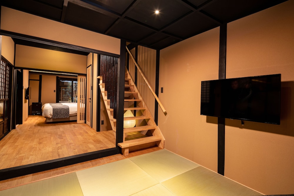 京町家一棟貸し 客室6 | 紡 八条源町