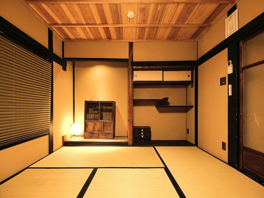 京町家一棟貸し 客室11 | 紡 八条源町