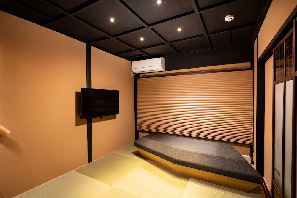 京町家一棟貸し 客室4 | 紡 八条源町