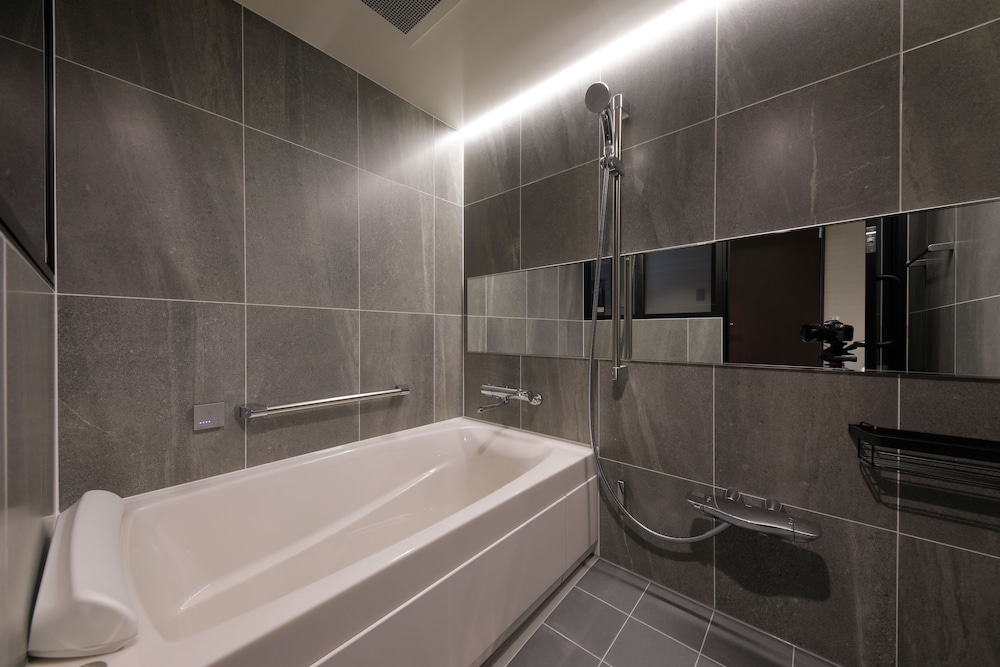 スーペリア ツインルーム バスルーム1 | ファースト ホテル 金沢