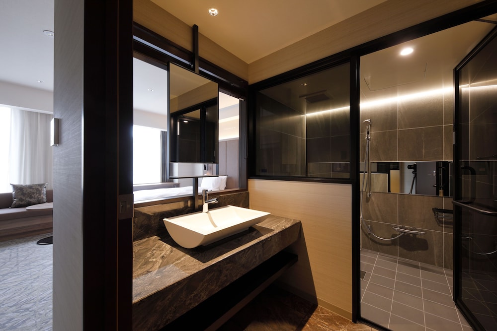 スーペリア ツインルーム バスルーム0 | ファースト ホテル 金沢