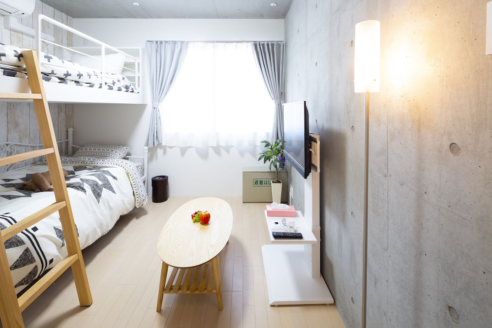 スーペリア トリプルルーム 禁煙 (3F) 客室2 | Laffitte Hirai Condominium Hotel