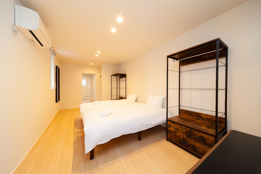 客室1 | Villa Rochalie