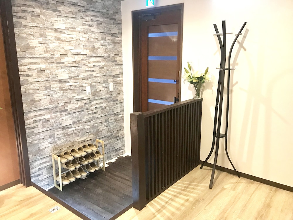 内部エントランス1 | つき 鶴橋 ハウスヴィラ 内部エントランス1 | つき 鶴橋 ハウスヴィラ