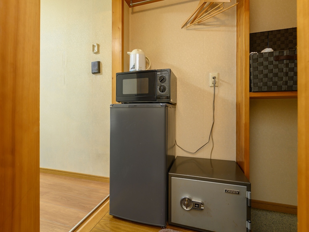 ツインルーム 客室3 | Tabist たつみビジネスホテル 松阪