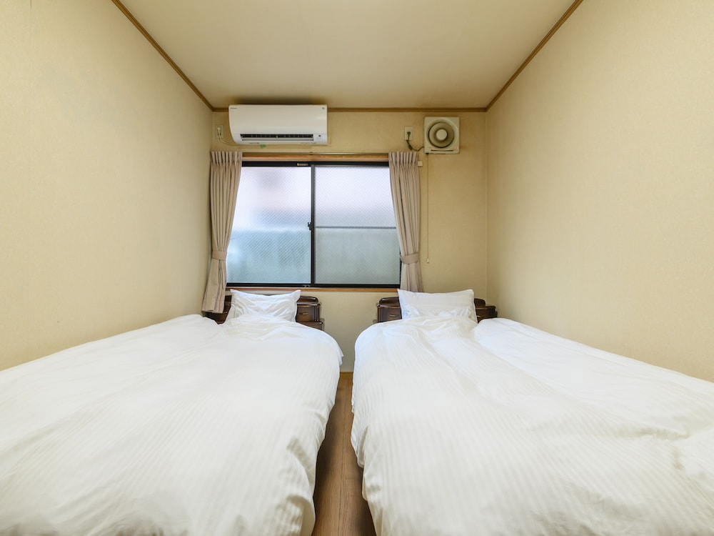 ツインルーム 客室2 | Tabist たつみビジネスホテル 松阪