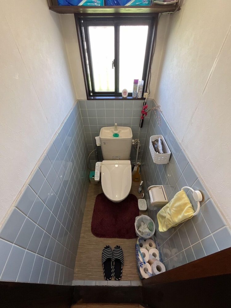 和室 4人部屋 バスルーム1 | Airport Osaka